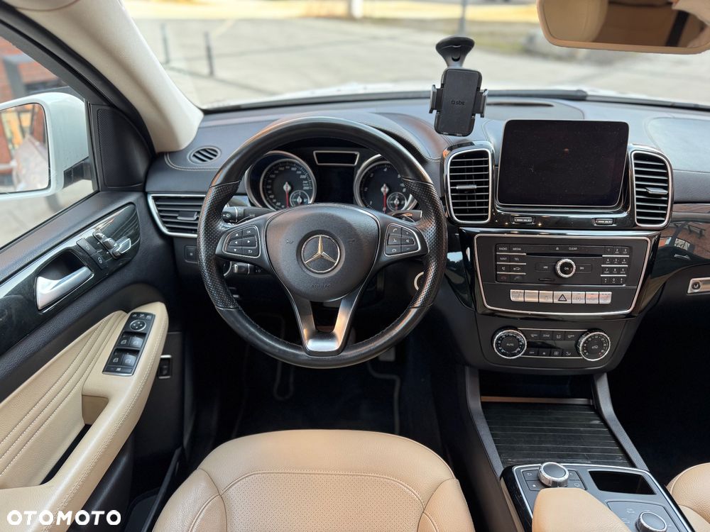 Mercedes-Benz GLE - 17