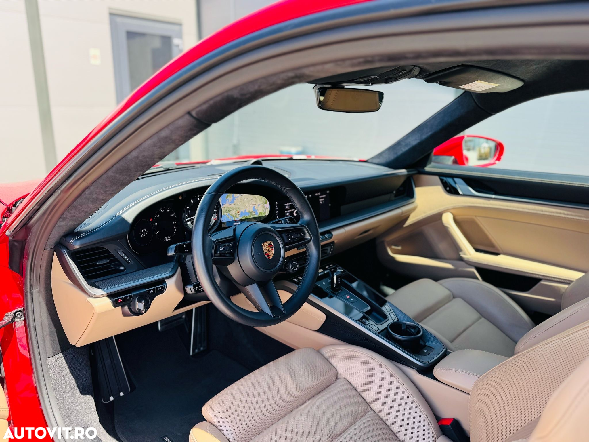 Porsche 911 Carrera 4S - 27