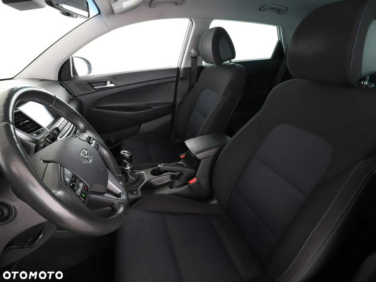 Hyundai Tucson blue 1.6 GDi 2WD Intro Edition - 13