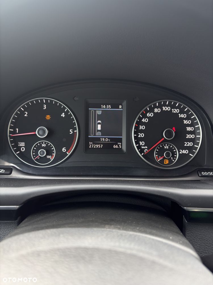 Volkswagen Touran 2.0 TDI DPF DSG Highline - 34