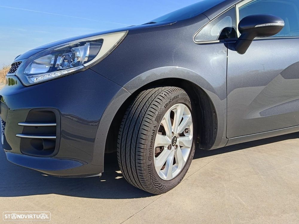 Kia Rio 1.1 CRDi TX ISG - 11