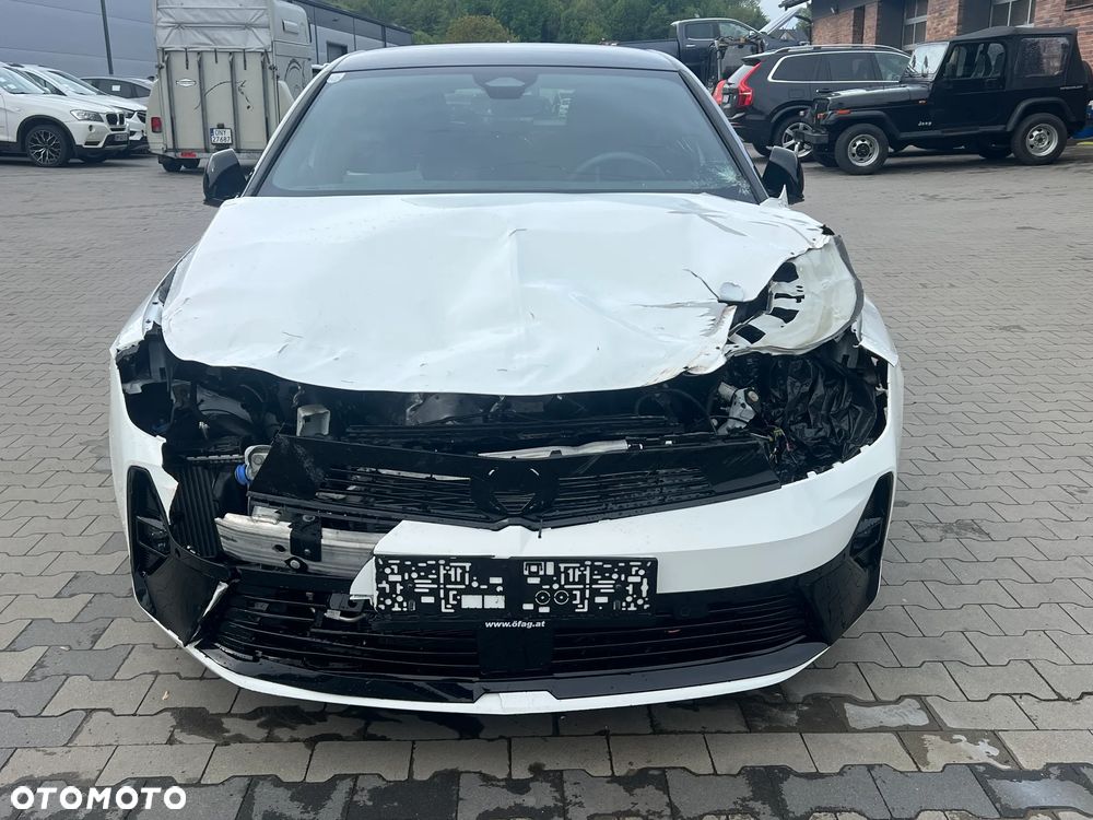 Opel Astra GSe - 5