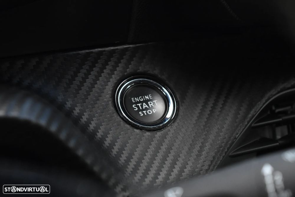 Peugeot e-208 GT - 34