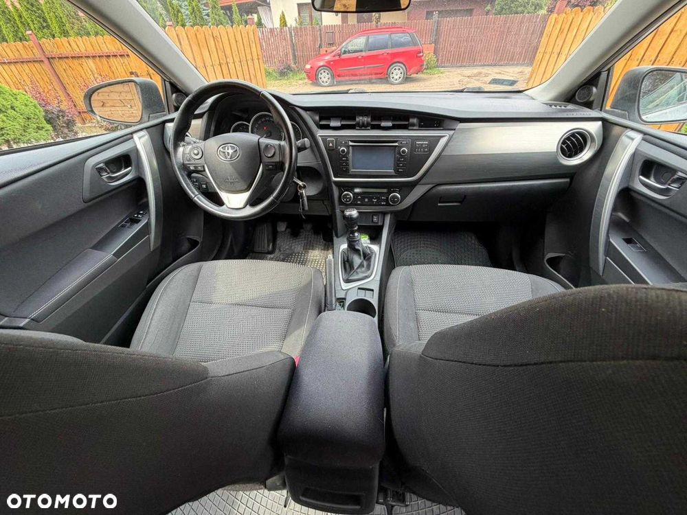 Toyota Auris - 6