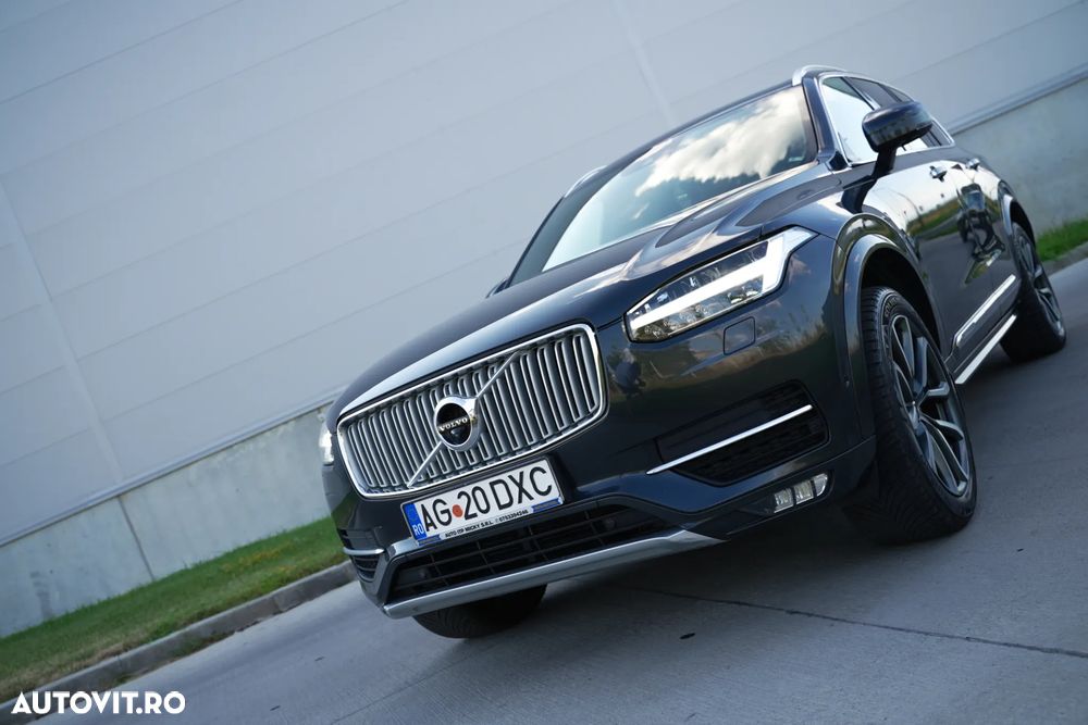 Volvo XC 90 - 9