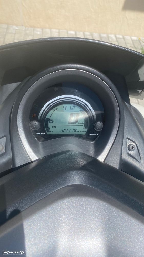 Yamaha NMAX - 7