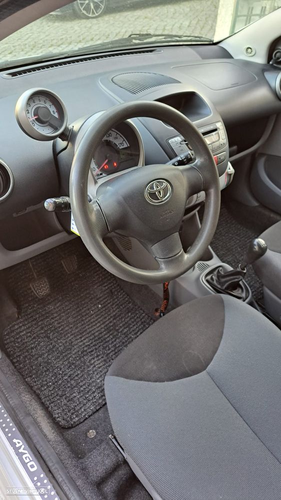 Toyota Aygo 1.0 - 7