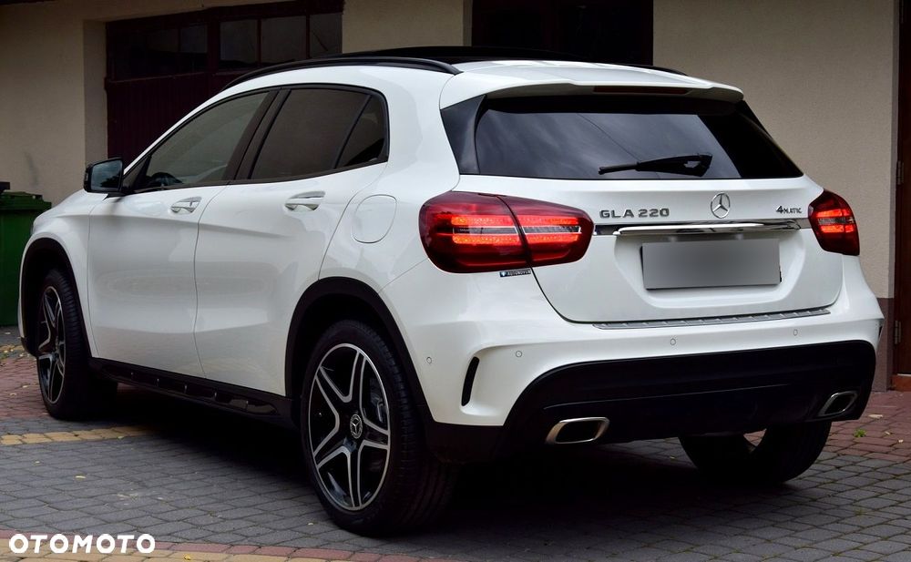 Mercedes-Benz GLA 250 4-Matic AMG Line - 4