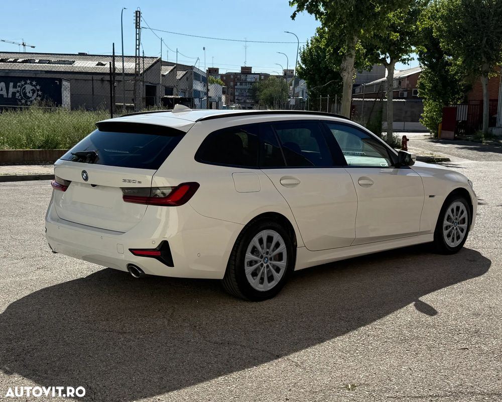 BMW Seria 3 330e Touring Aut. Advantage - 5