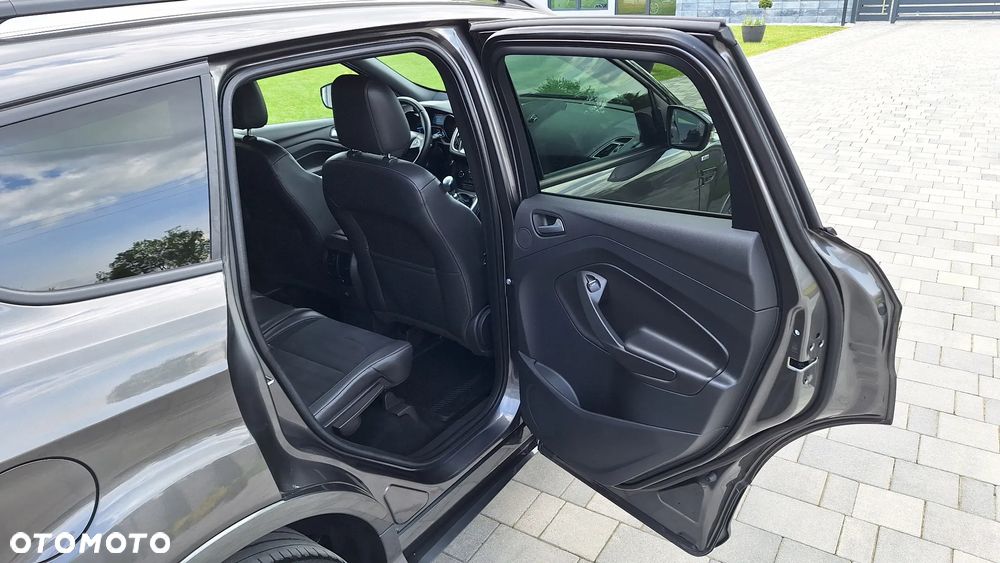 Ford Kuga 1.5 EcoBoost FWD ST-Line - 33