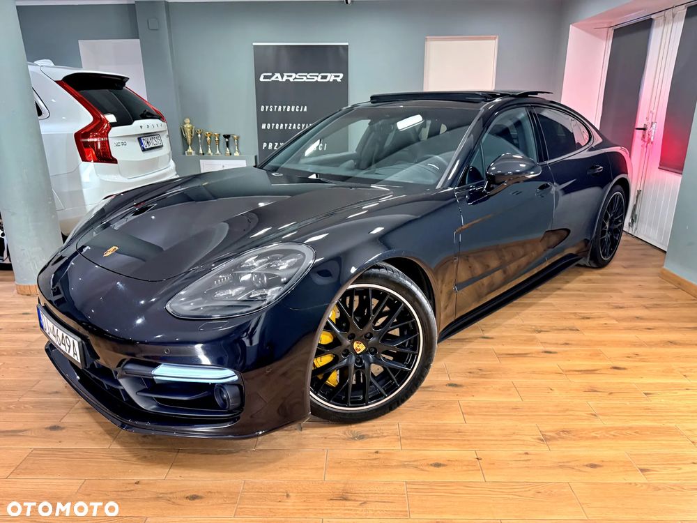 Porsche Panamera Turbo Executive - 28