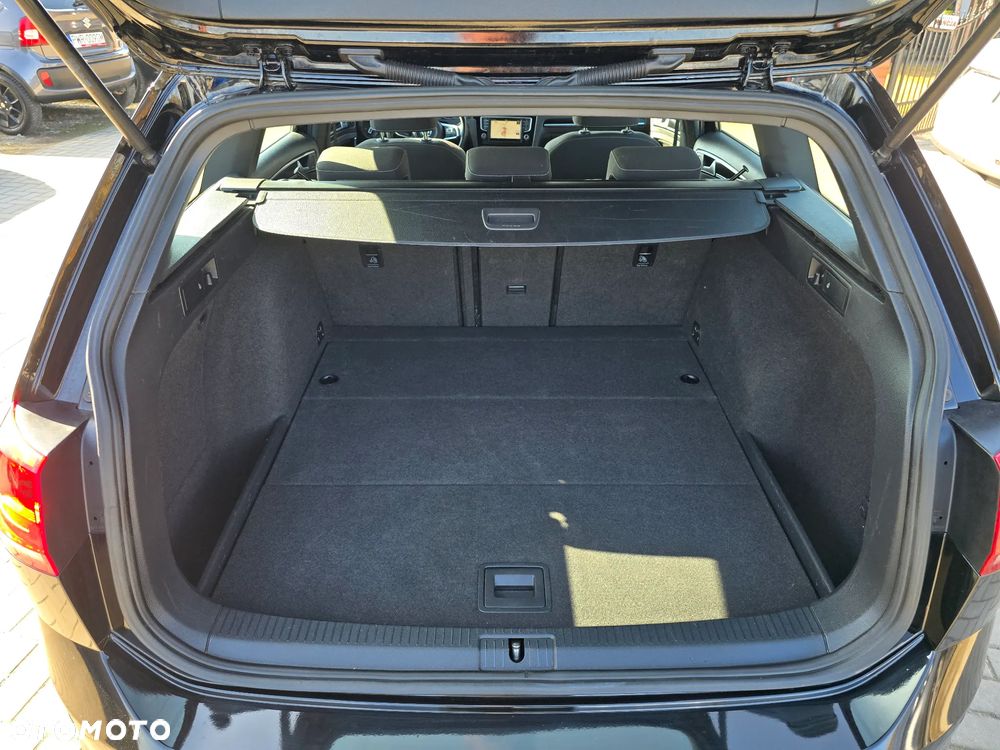 Volkswagen Golf - 19