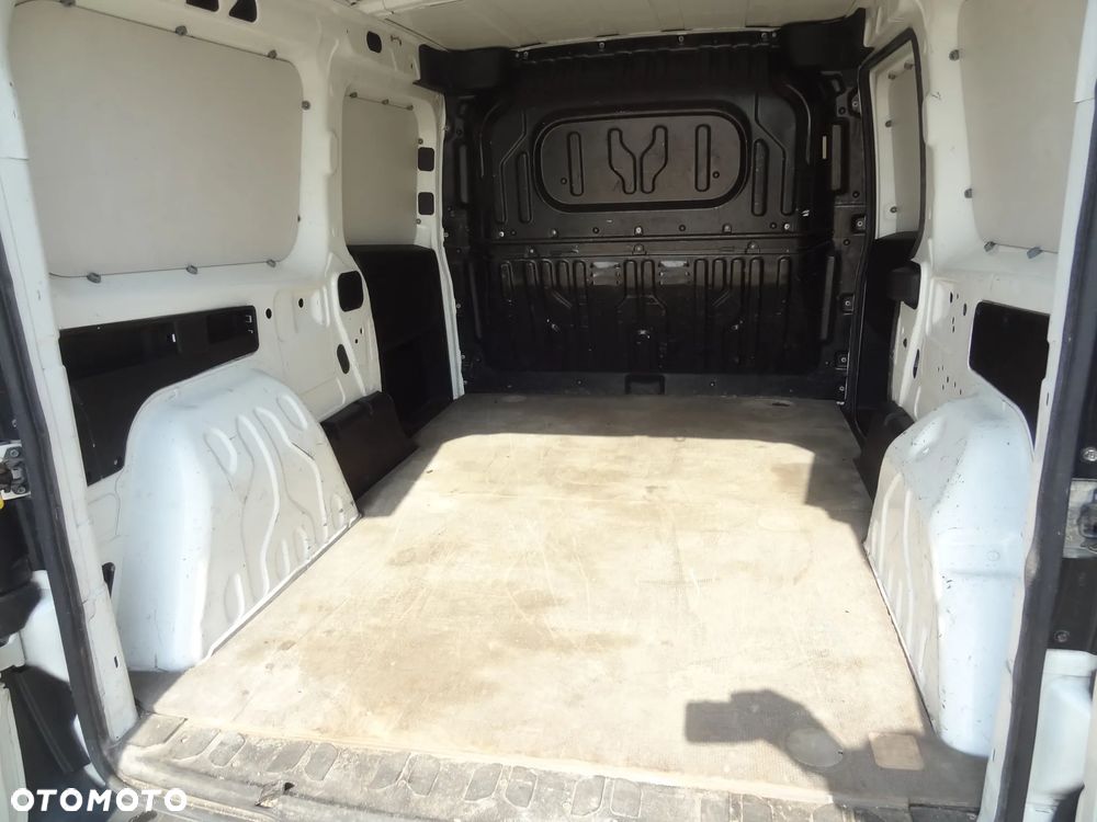 Fiat Doblo - 8
