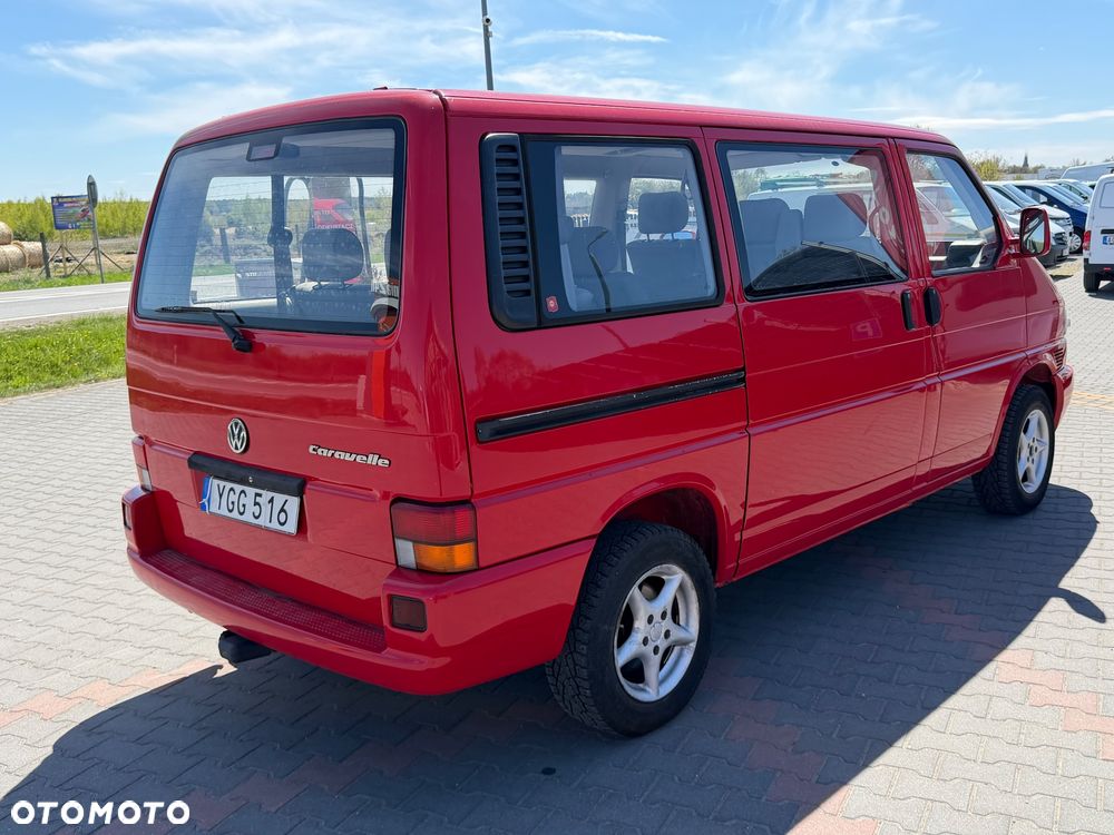 Volkswagen Caravelle - 14