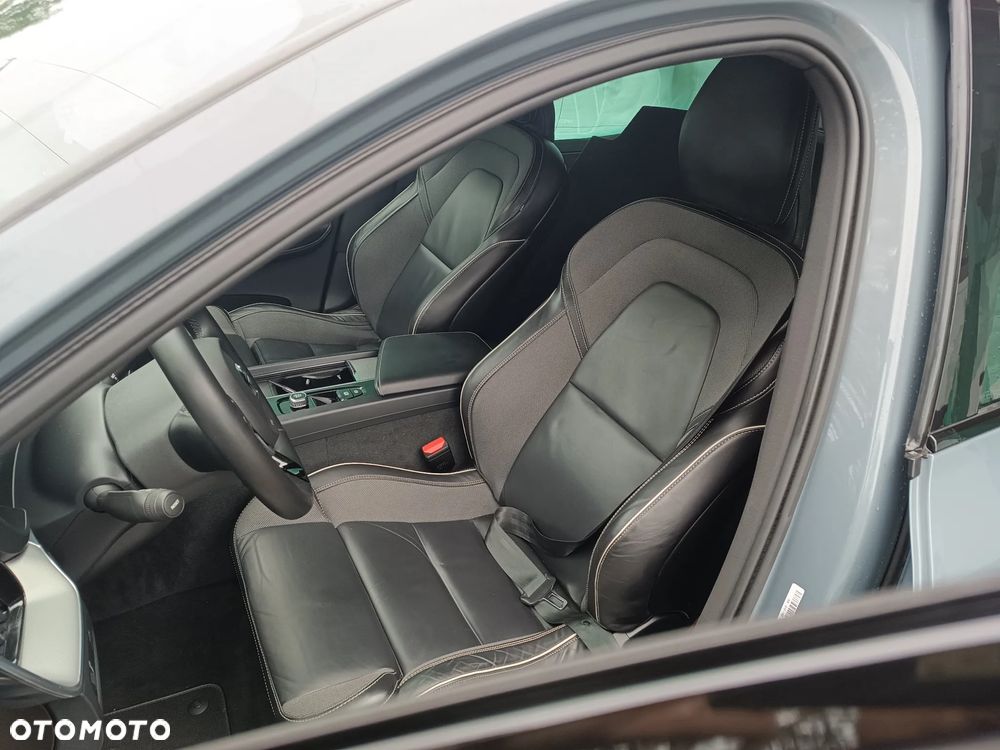 Volvo XC 60 - 8