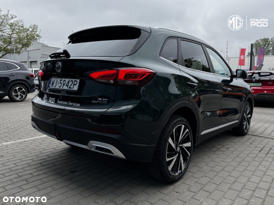 MG ZS Hybrid+ - 10