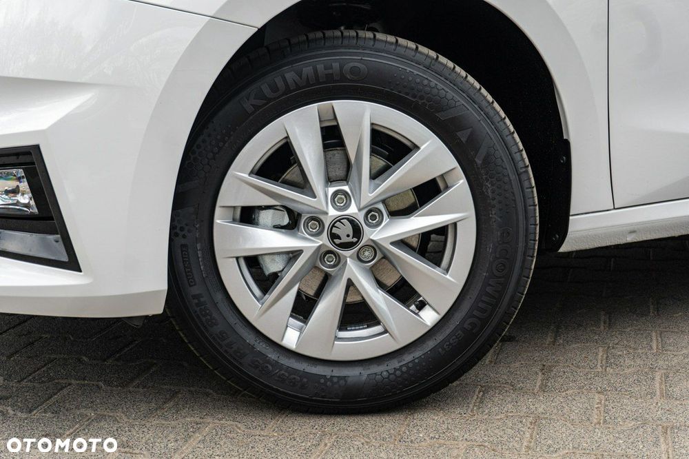 Skoda Fabia - 4