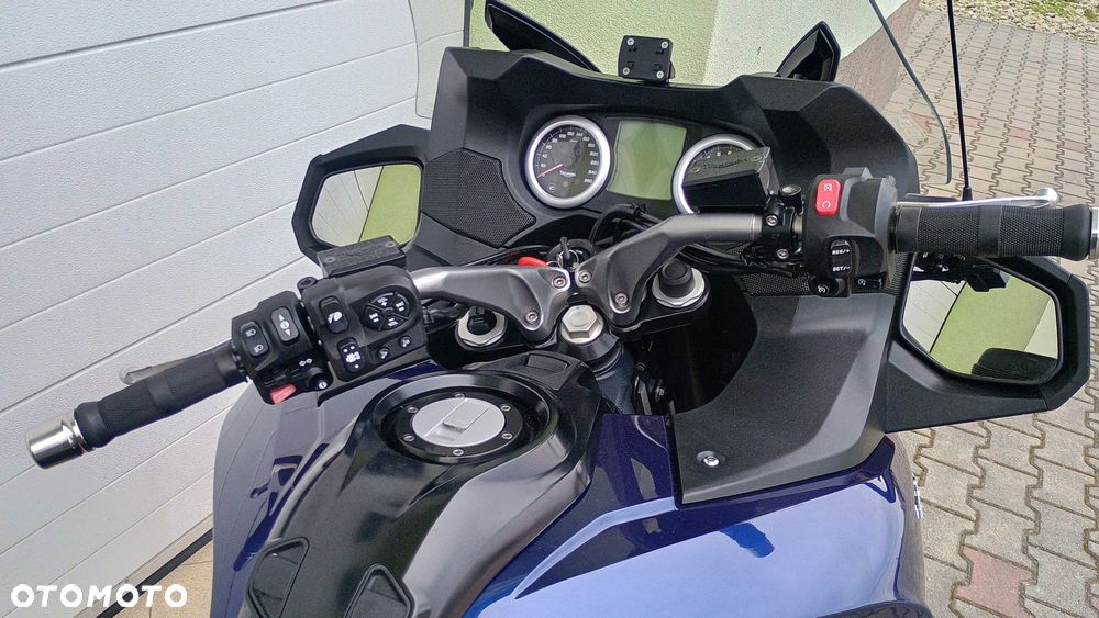 Triumph Trophy - 23