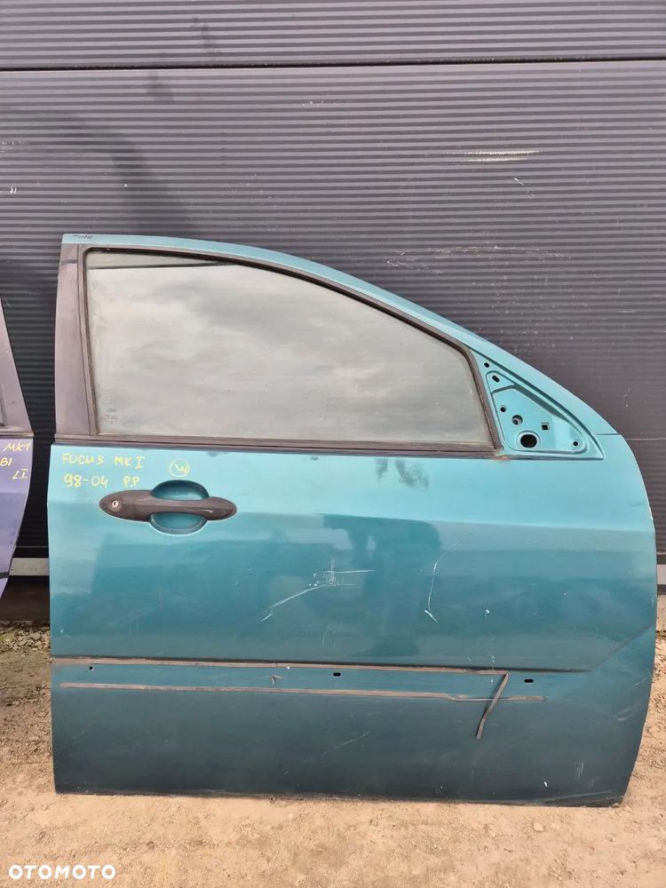 DRZWI / KLAPA BAGAŻNIKA FOCUS MK1 98-04r - 3