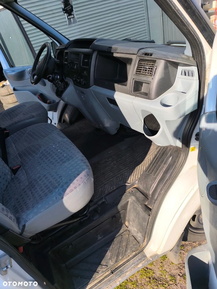 Ford Transit - 2