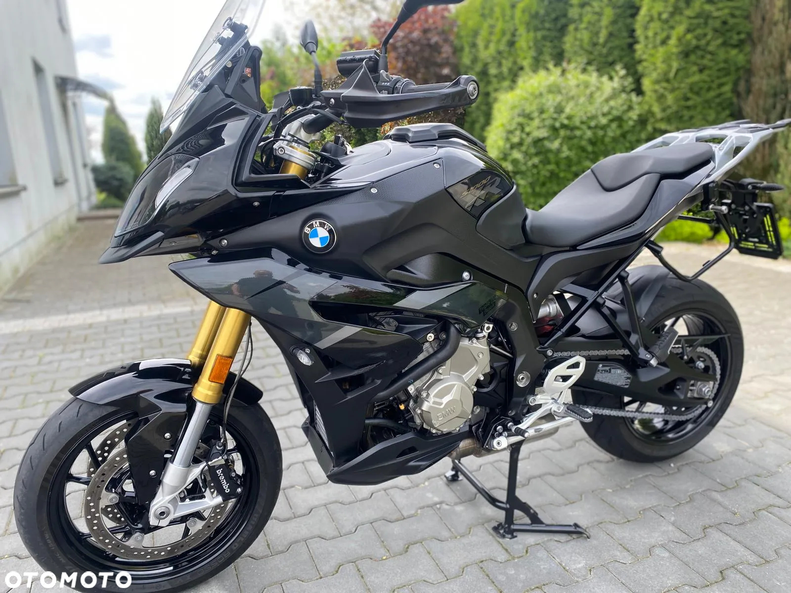 BMW XR - 6
