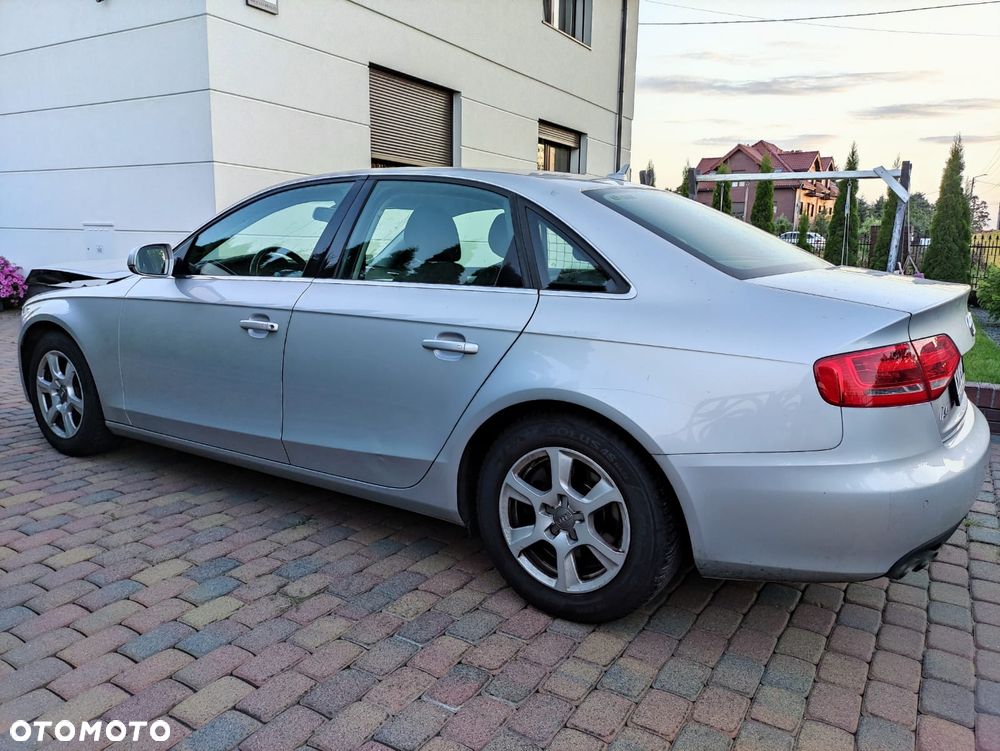 Audi A4 Limousine 2.0 TDI 112g DPF Ambiente - 12
