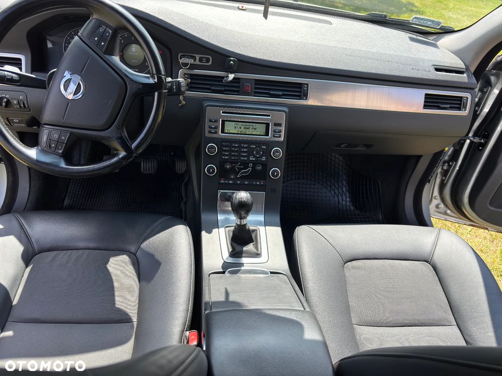 Volvo V70 - 3