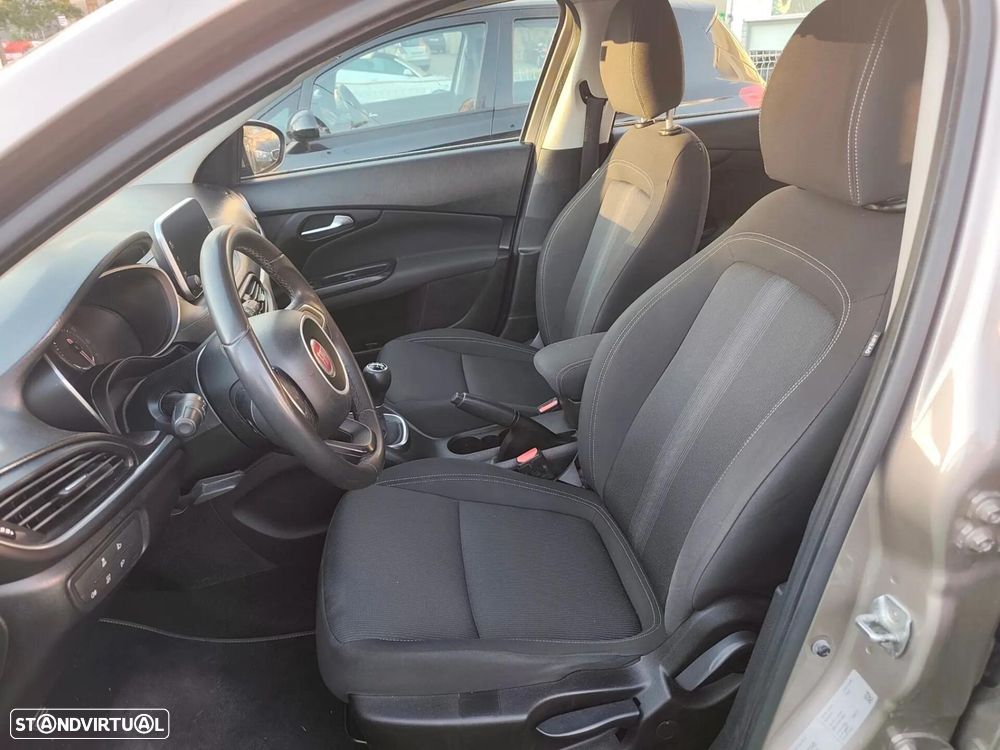 Fiat Tipo 1.3 M-Jet Easy - 9