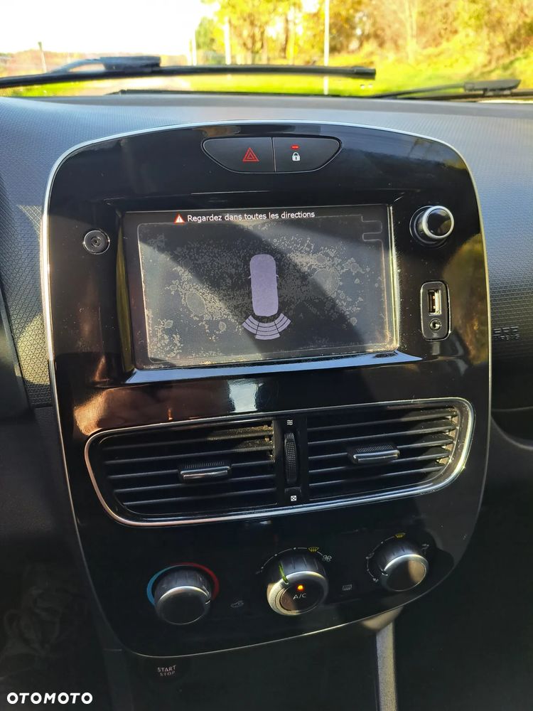 Renault Clio (Energy) TCe 90 Start & Stop INTENS - 14