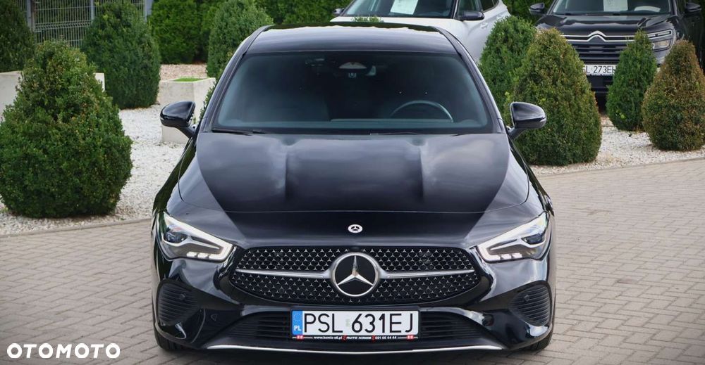 Mercedes-Benz CLA - 10