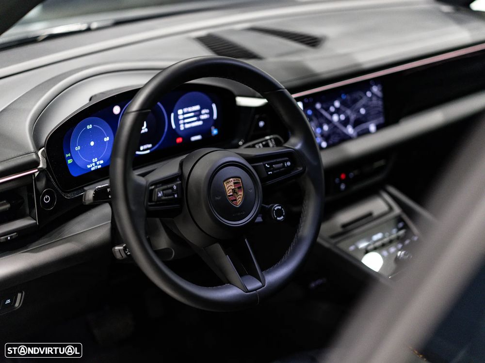 Porsche Macan Standard - 30