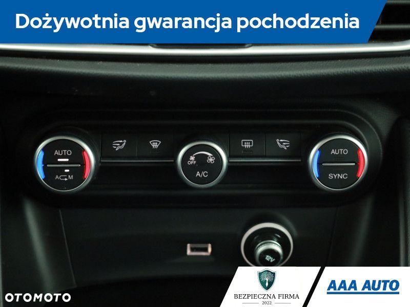 Alfa Romeo Stelvio - 12