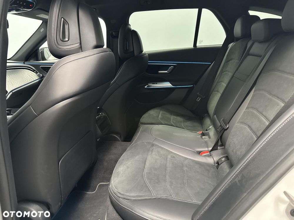 Mercedes-Benz Klasa E 200 9G-TRONIC Edition AMG Line - 21