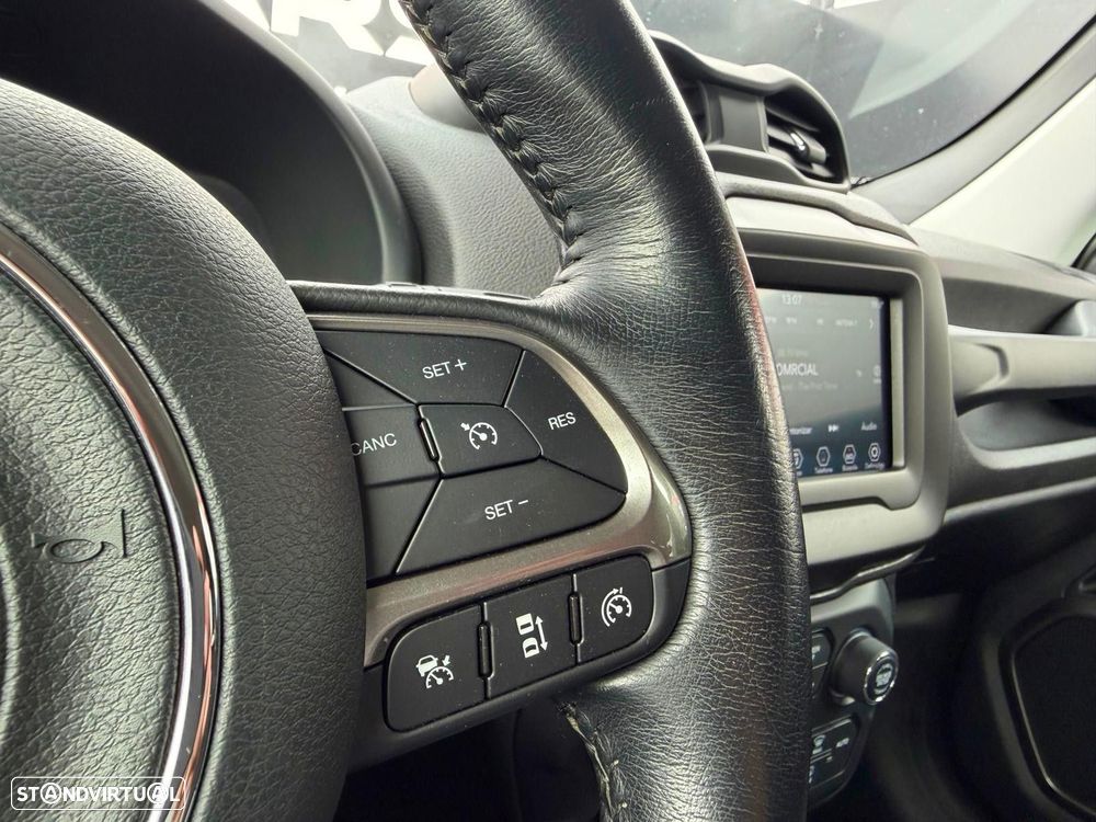 Jeep Renegade 1.0 T Limited - 19