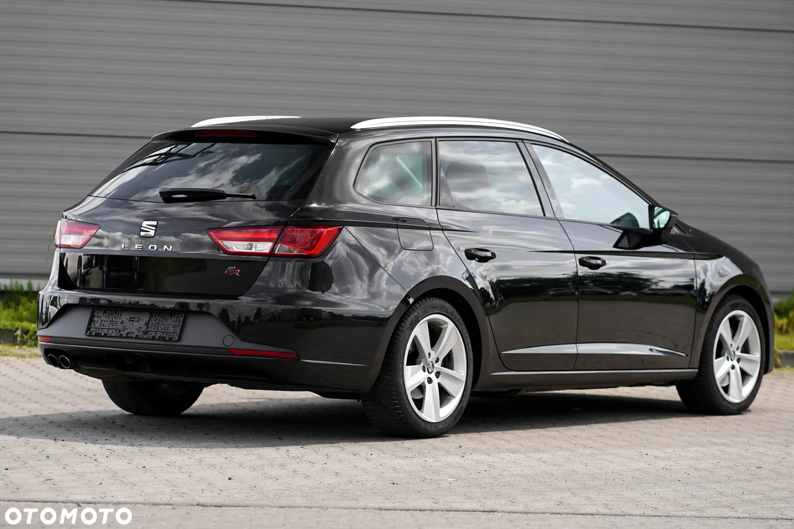 Seat Leon 2.0 TDI DPF Start&Stop DSG FR - 9