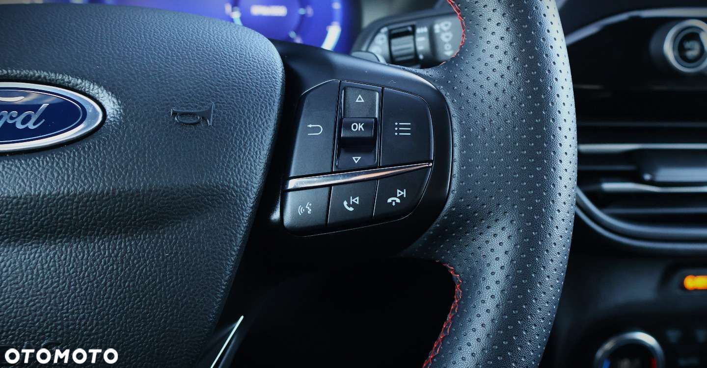 Ford Kuga - 29