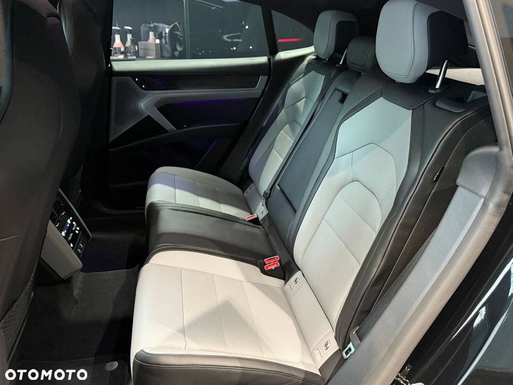 Porsche Cayenne - 30