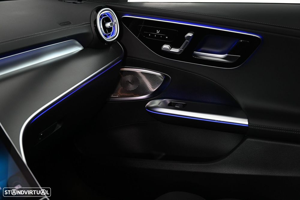 Mercedes-Benz C 63 AMG S E Performance 4Matic - 24