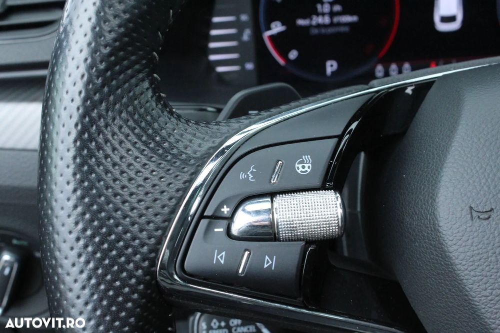 Skoda Superb 1.5 TSI DSG Sportline - 11