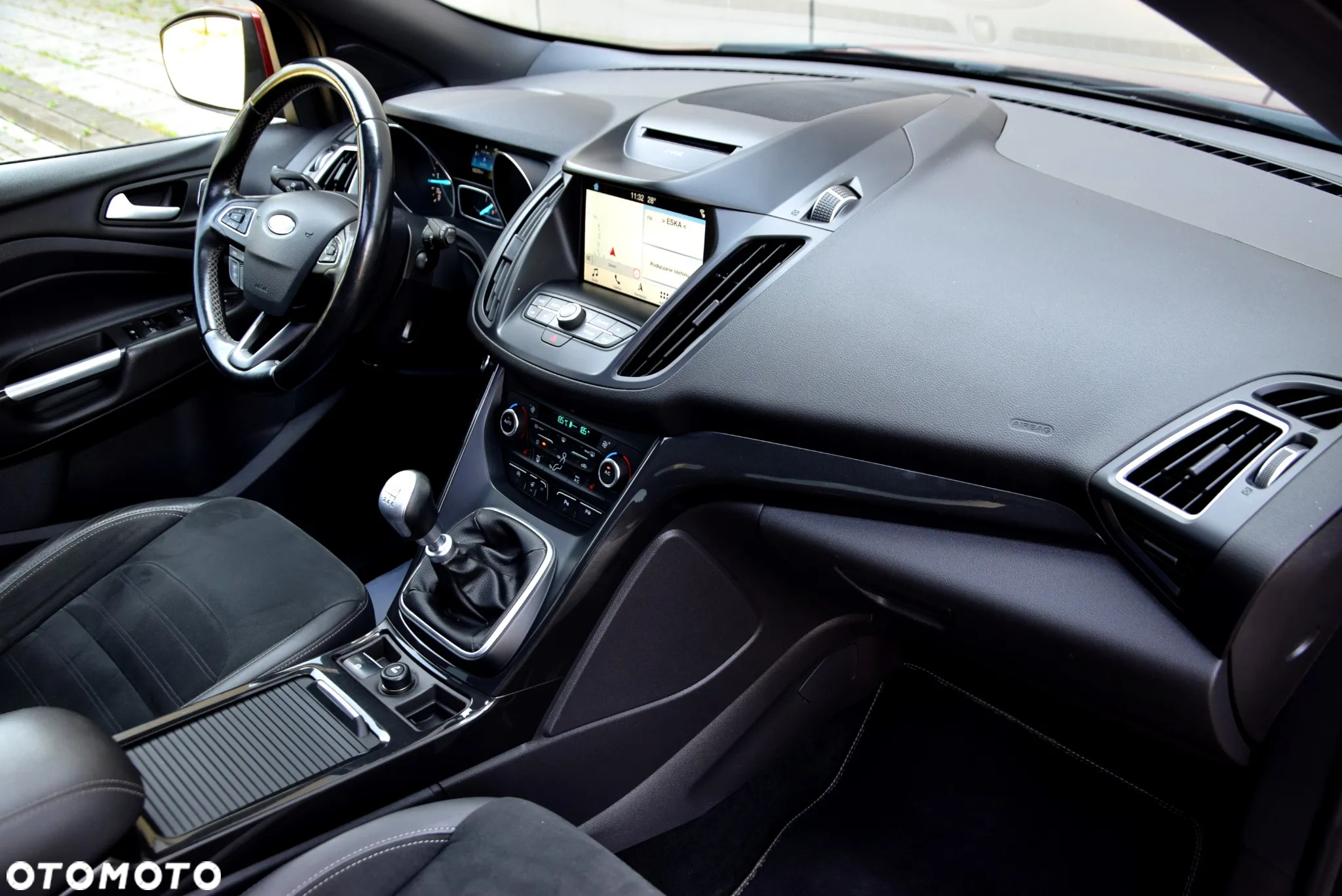 Ford Kuga 2.0 TDCi AWD ST-Line - 22