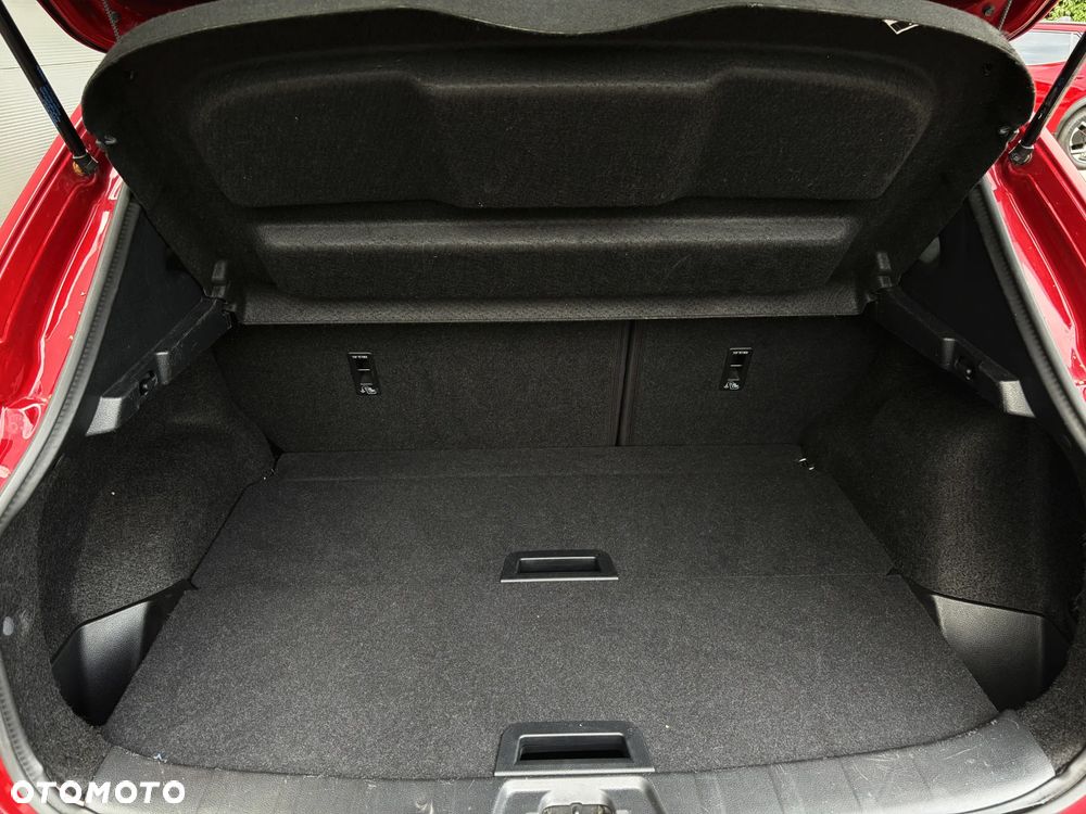 Nissan Qashqai 1.3 DIG-T DCT N-CONNECTA - 33