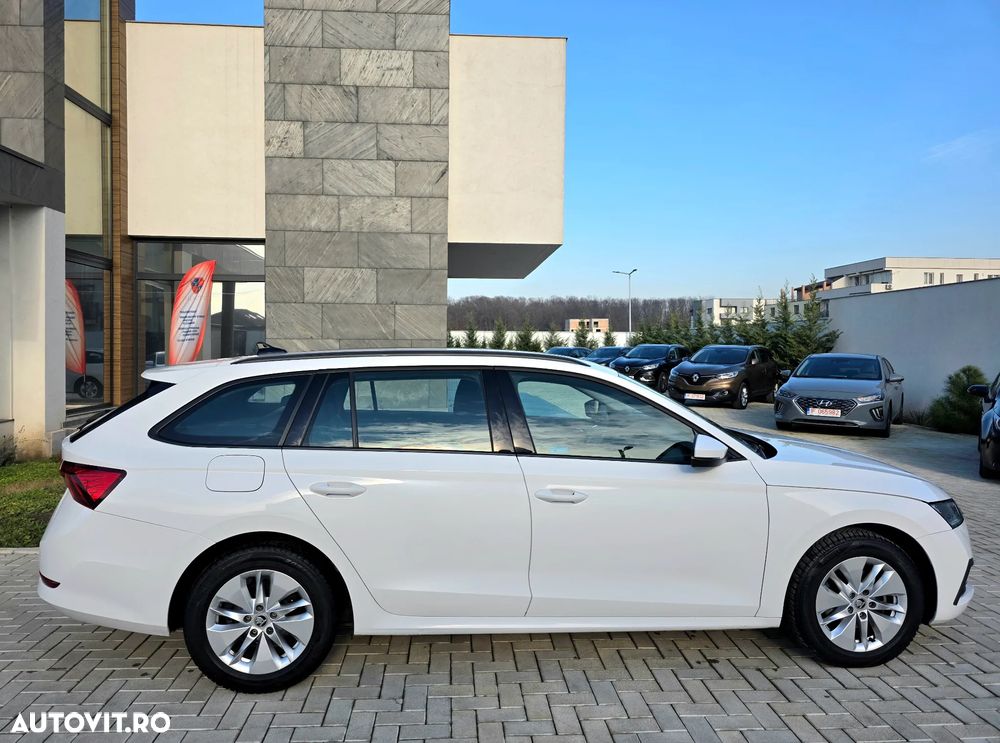 Skoda Octavia Combi 2.0 TDI Ambition - 6