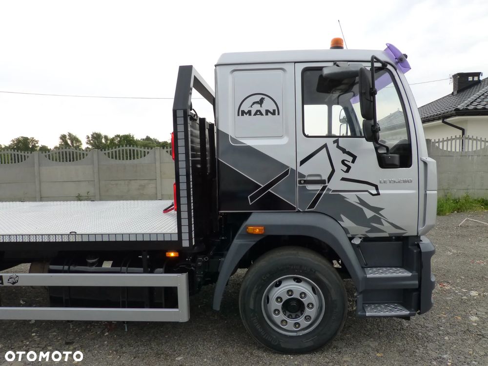 MAN LE 15.280 POMOC DROGOWA / AUTOLAWETA / SPECJALNY / DMC 15.000 KG / ŁADOWNOŚĆ 9.000 KG / PODUSZKI / DŁ.7.70 M - 30