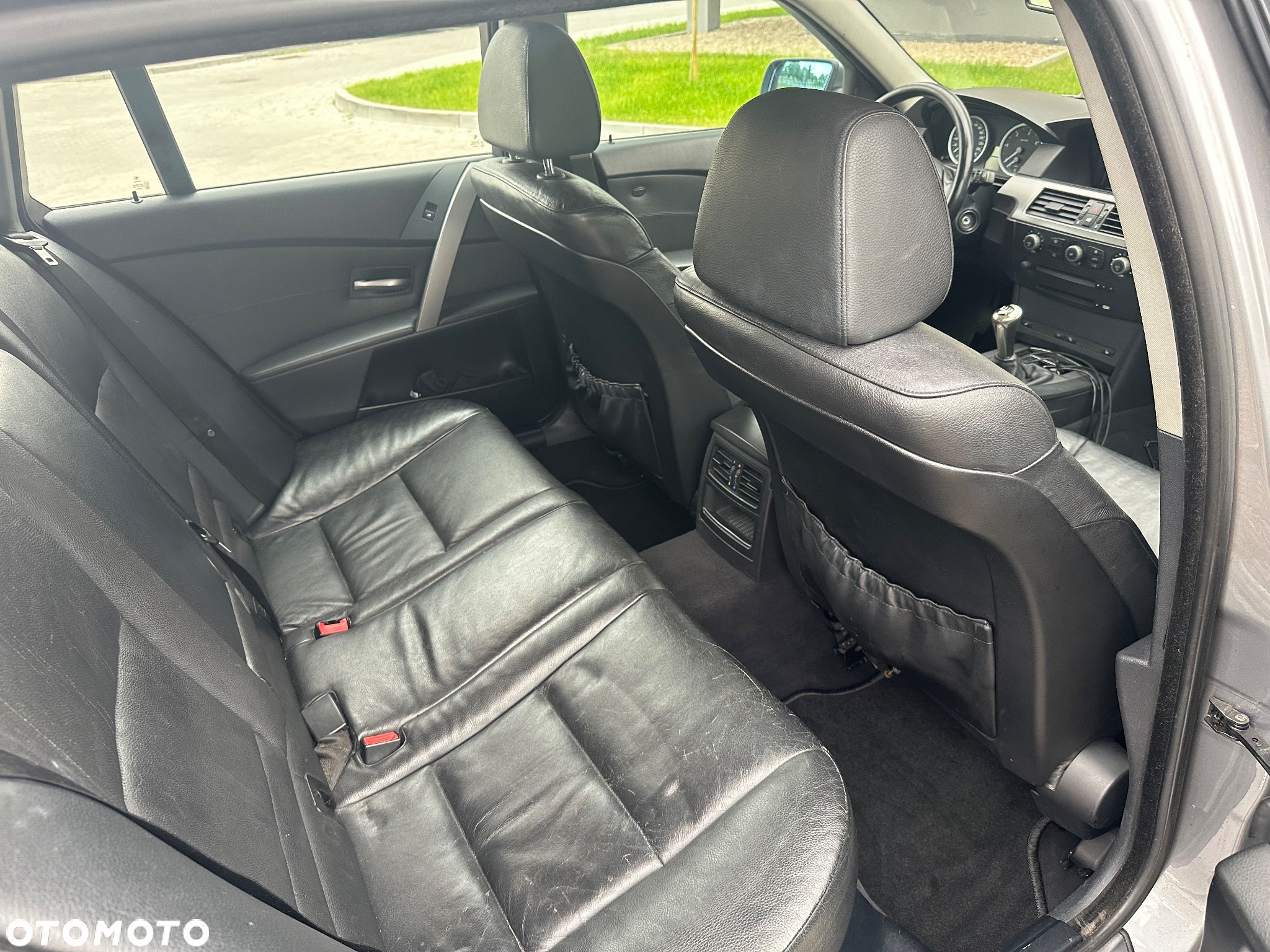 BMW Seria 5 525d Touring - 13