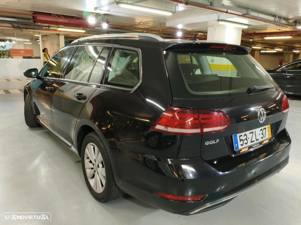 VW Golf Variant 1.6 TDi Confortline - 4