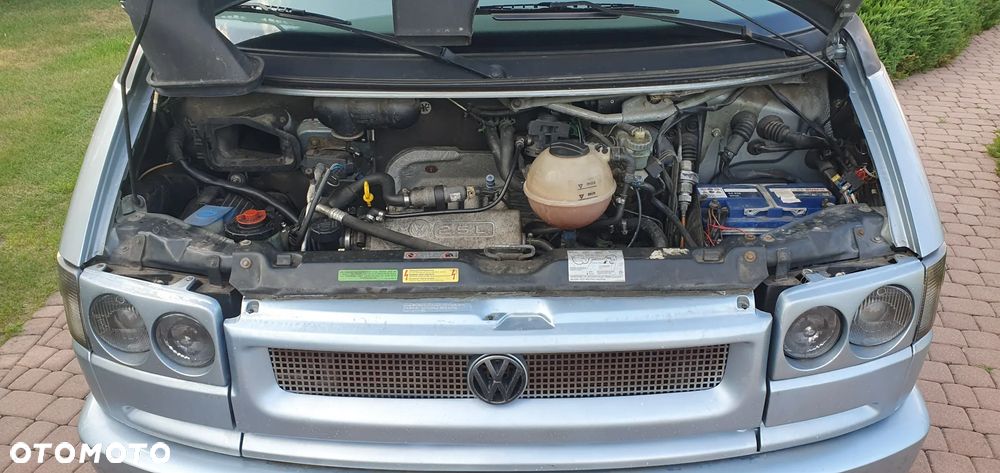 Volkswagen Multivan - 18