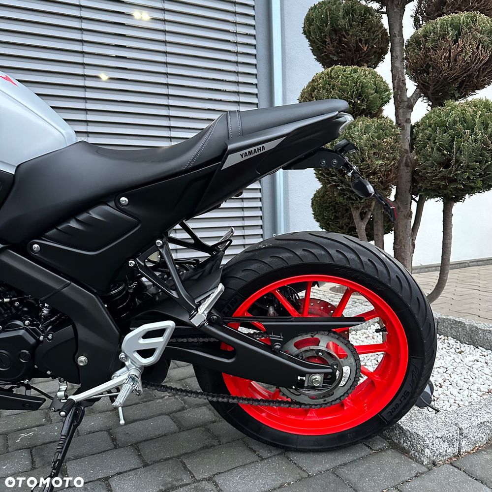 Yamaha MT - 11