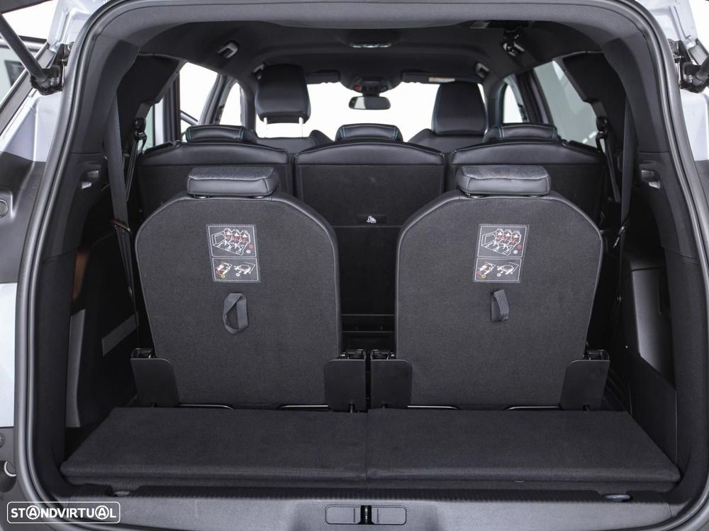 Peugeot 5008 - 13