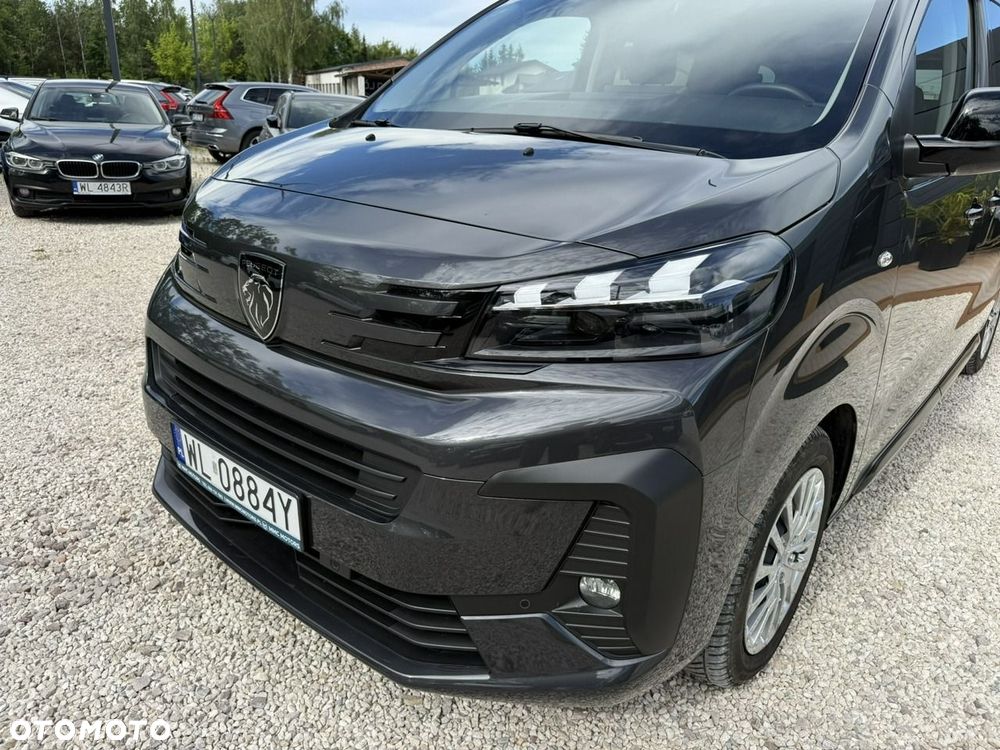 Peugeot Traveller - 30