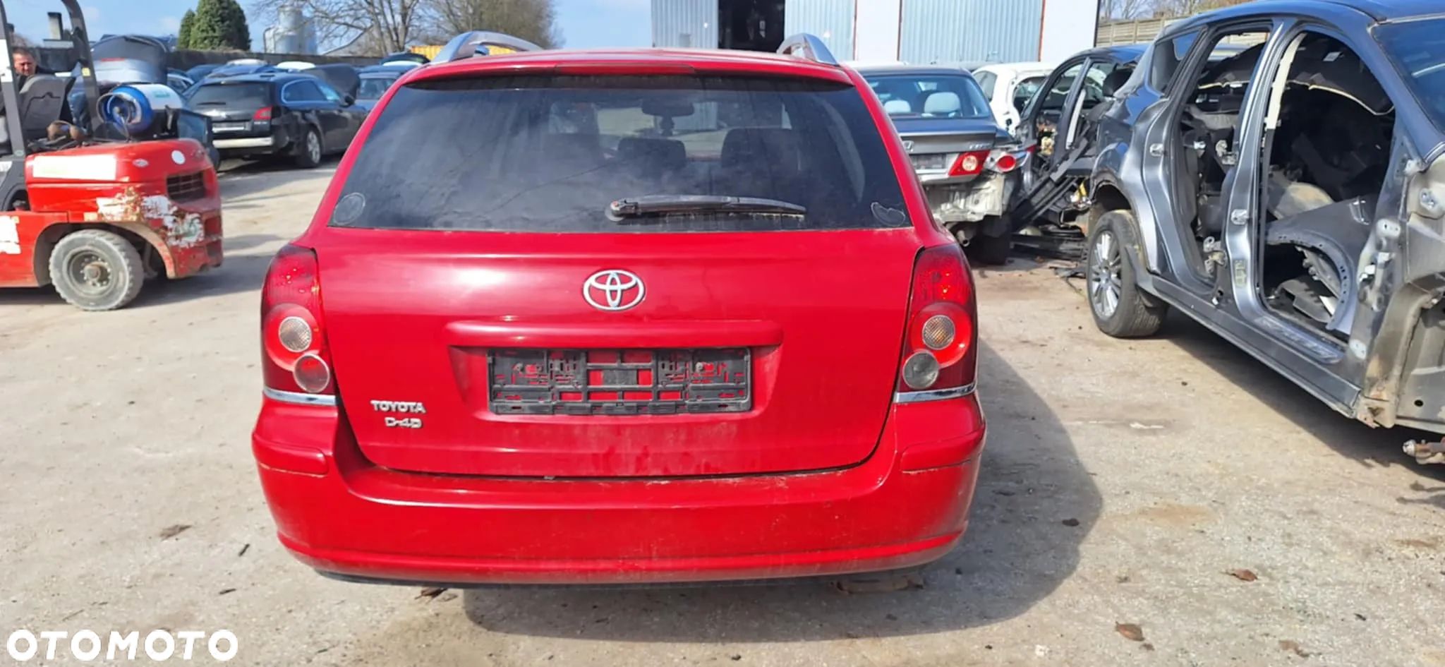 TOYOTA AVENSIS T25 3J6 kombi lift zderzak tył komplet - 1